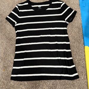 Old Navy Black and White Striped Short Sleeve Tee